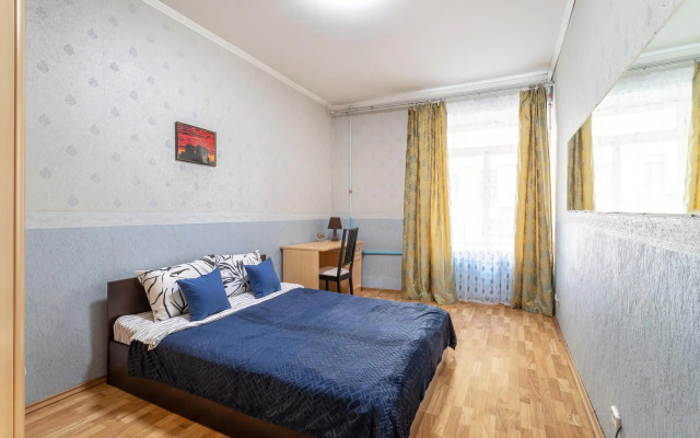 Апартаменты на Марсовом поле 7