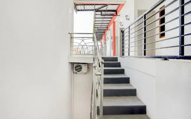 Super OYO 3702 Homestay Bougenville Syariah