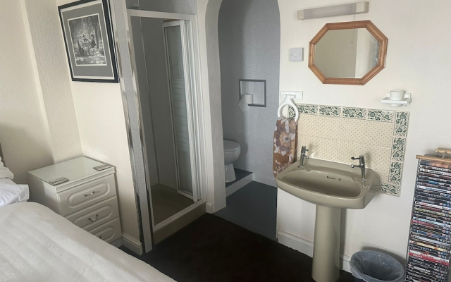 OYO The Barley House