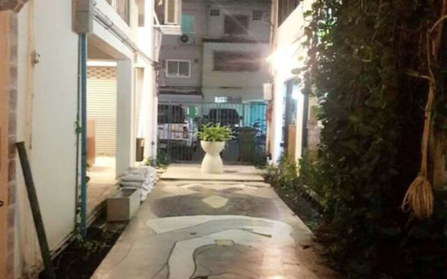 Pastel House Hostel