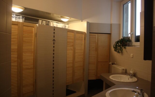 GlobArt Hostel
