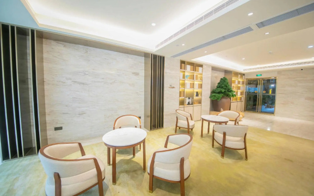 Nanjing Sirv 1st Business Hotel