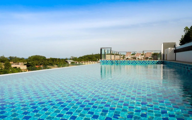 Ozone Condotel Kata Beach