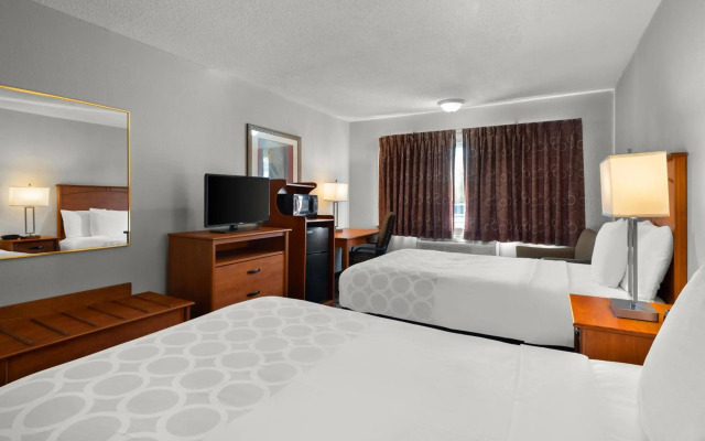 Magnuson Hotel Detroit Airport