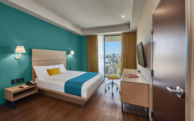 City Express Suites Cancún Aeropuerto Riviera