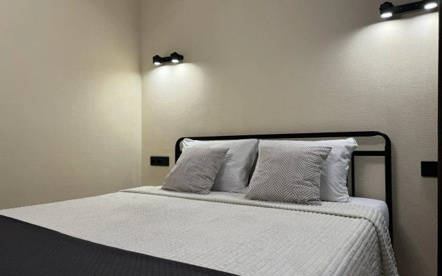 Апартаменты на проспекте Созидателей 114/2