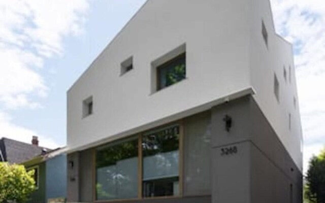 Passive House Luxury 2 Bedroom Basement Suite