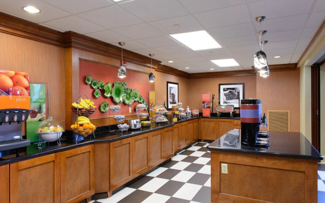 Hampton Inn & Suites Frederick-Fort Detrick