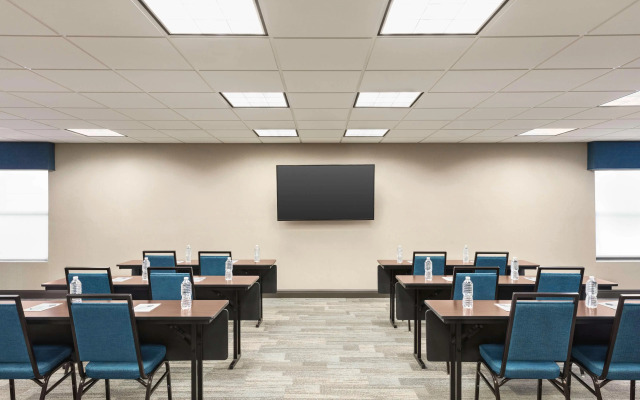 Hampton Inn & Suites Valparaiso