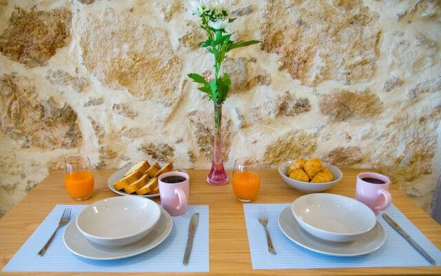 Elma Suites
