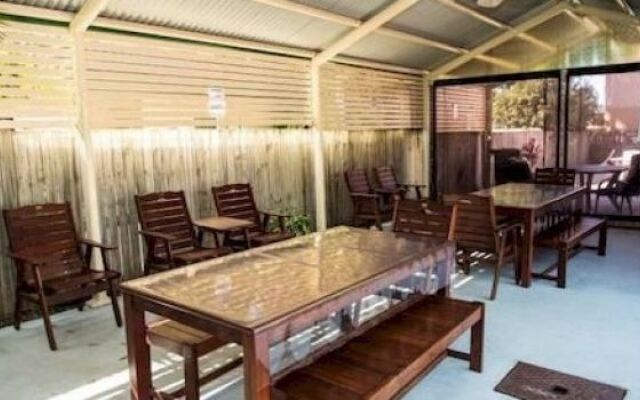 Garden City Motor Inn