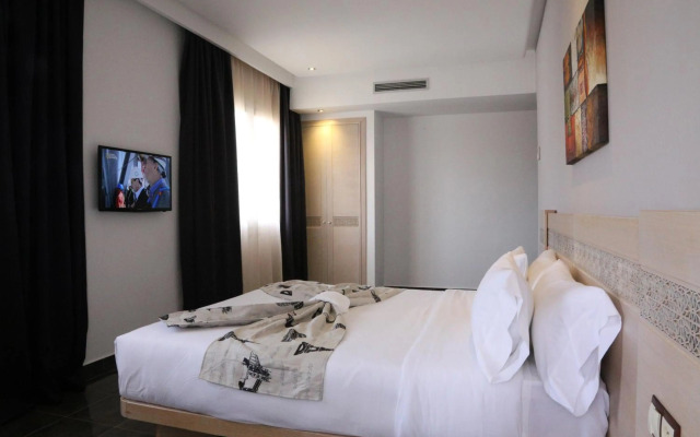 Hotel A44