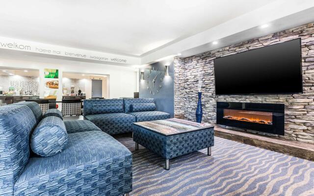 Quality Inn & Suites Airport
