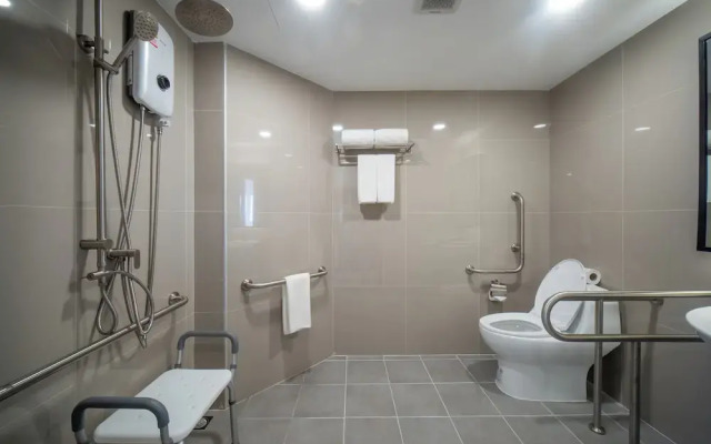 Samutprakarn Hotel