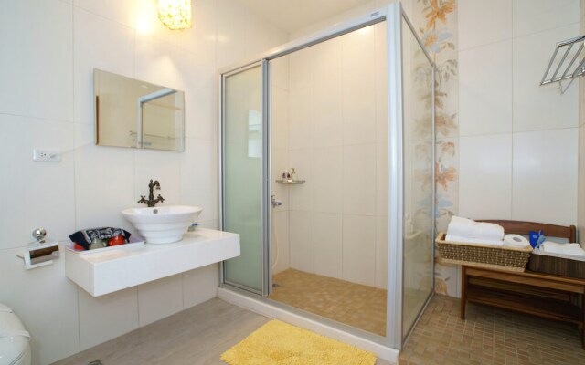 Hou Niao Fei Xing B&B