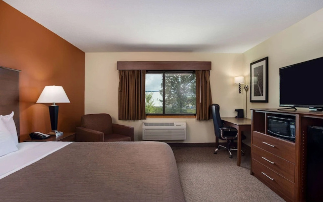 AmericInn Lodge & Suites Tomah