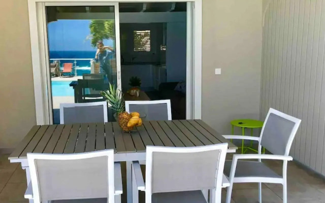 V2 Dream panorama of the ocean