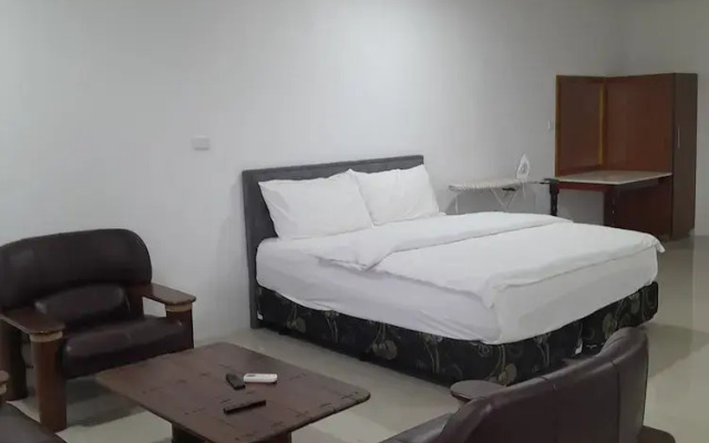 White Diamond Apartment