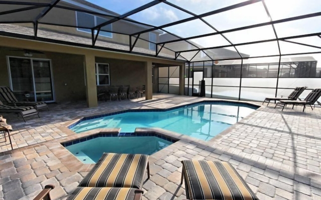 Dreamy 6 Bedroom Vacation Home - 499