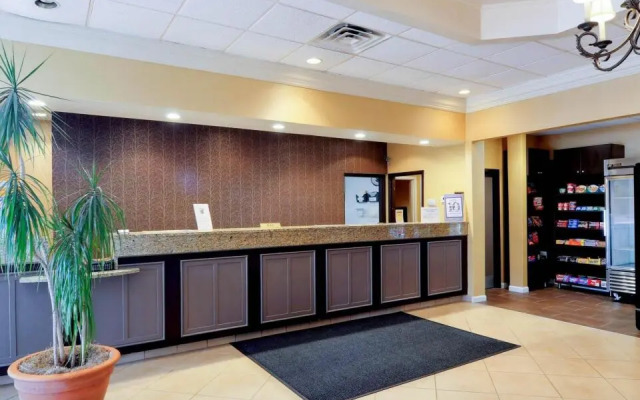 Holiday Inn Asheville Airport I-26