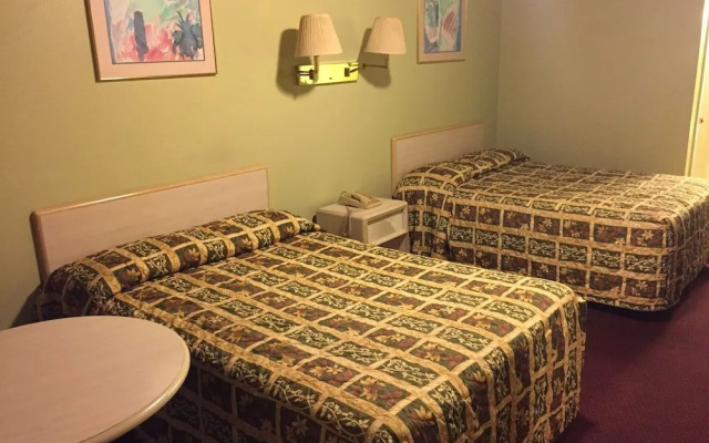 Sebring Inn