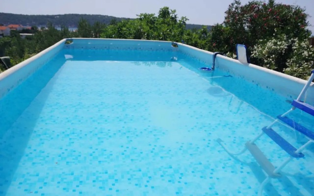 Serene Barbat Escape With Just Minutes From the Beach