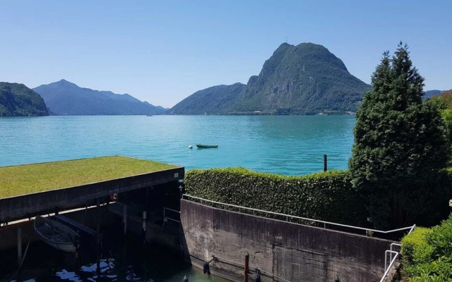 Terrace On The Lake