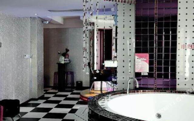 Beiai Hotel (Chongqing Daping Longhu Times Tianjie)