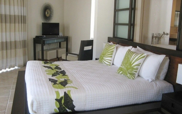 Sky Beach Club Bungalow 2 Cabin