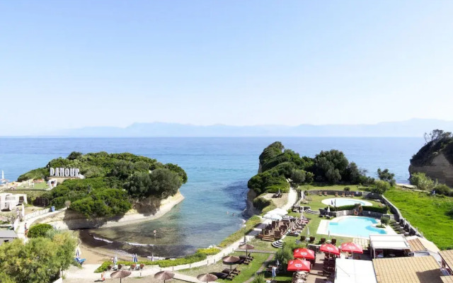 Canal d'Amour Makris Apartments
