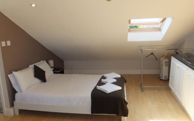 Brackenbury Apartments
