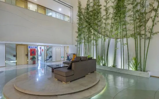 Langtai Service Apartment