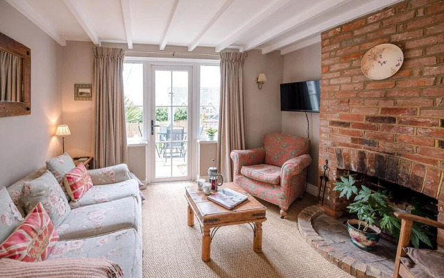 6 Station Terrace, Framlingham