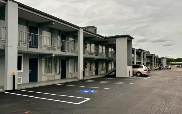 Quality Inn Nashville - Opryland Area