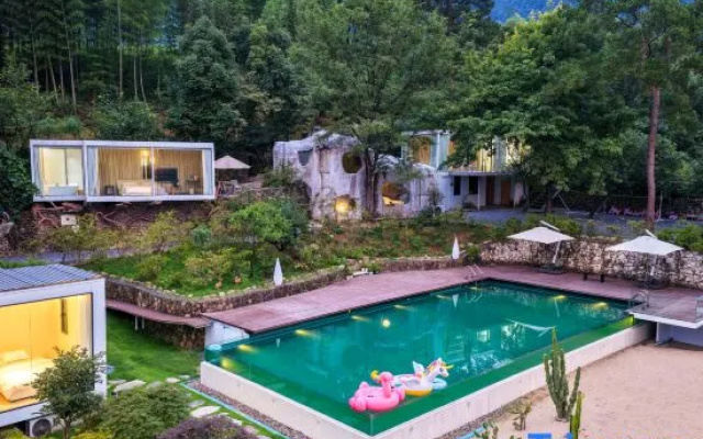 Pure Garden – Outside – Hangzhou