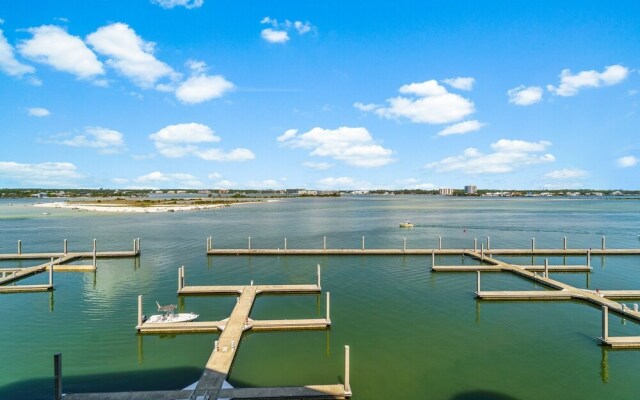 Crb0506 3 Bedroom Condo