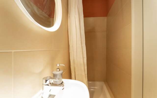 Modern Newly Refurbished Studio - Close TO Center