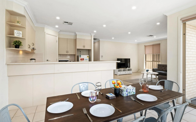 No Stairs 2 Bathrms Garage Richmond Residence 1