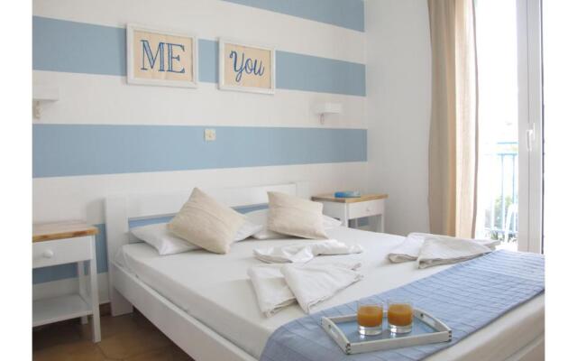 Livadia Seaside Studios 13