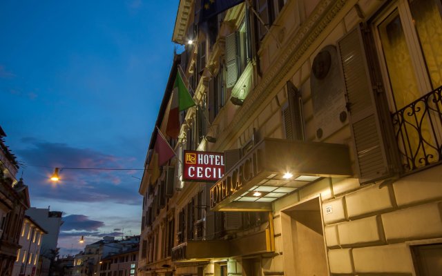 Hotel Cecil