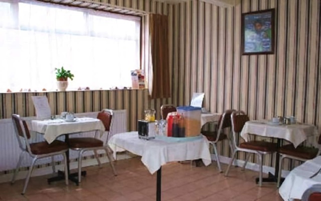 Endeavour Hotel