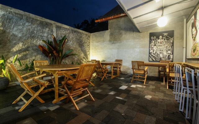 Watu Agung Guest House