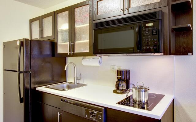 Candlewood Suites Raleigh Crabtree by IHG