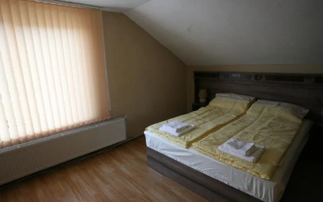 Nashentsy Guest House