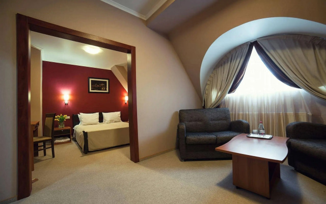 Praha Hotel