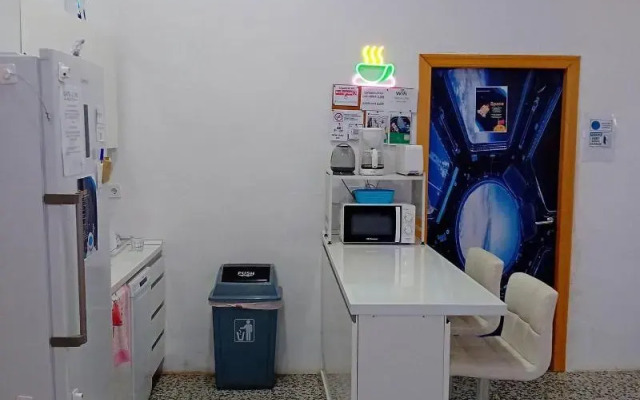 Capsule Inn Valencia Hostel
