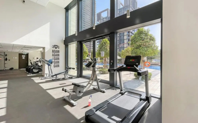 Lux 4BR Duplex in Blvd of Downtown