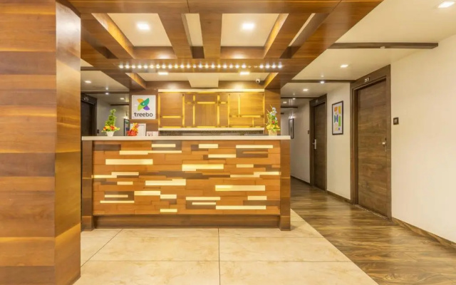 Hotel Aaram Orchard – Lobby – Ahmedabad