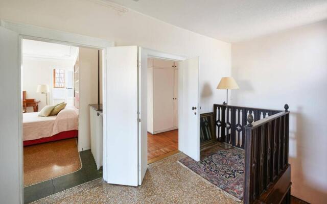 Ca' Fenice, charming apartment in San Marco, sleep 7