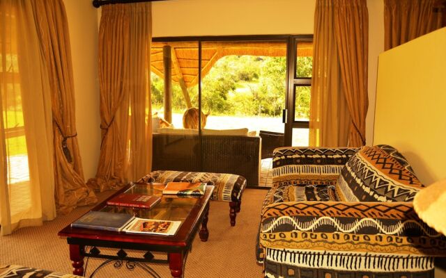 Mpongo Private Game Reserve River Lodge